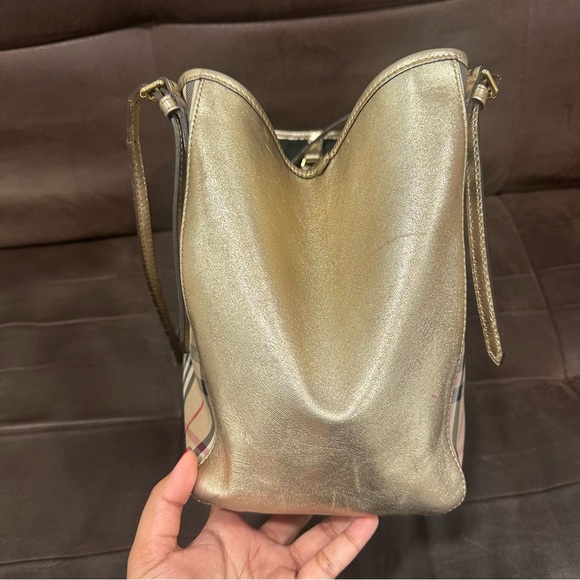 💯 Authentic RARE Burberry Canterbury Horseferry Check Tote Gold Purse Handbag - Picture 9 of 17